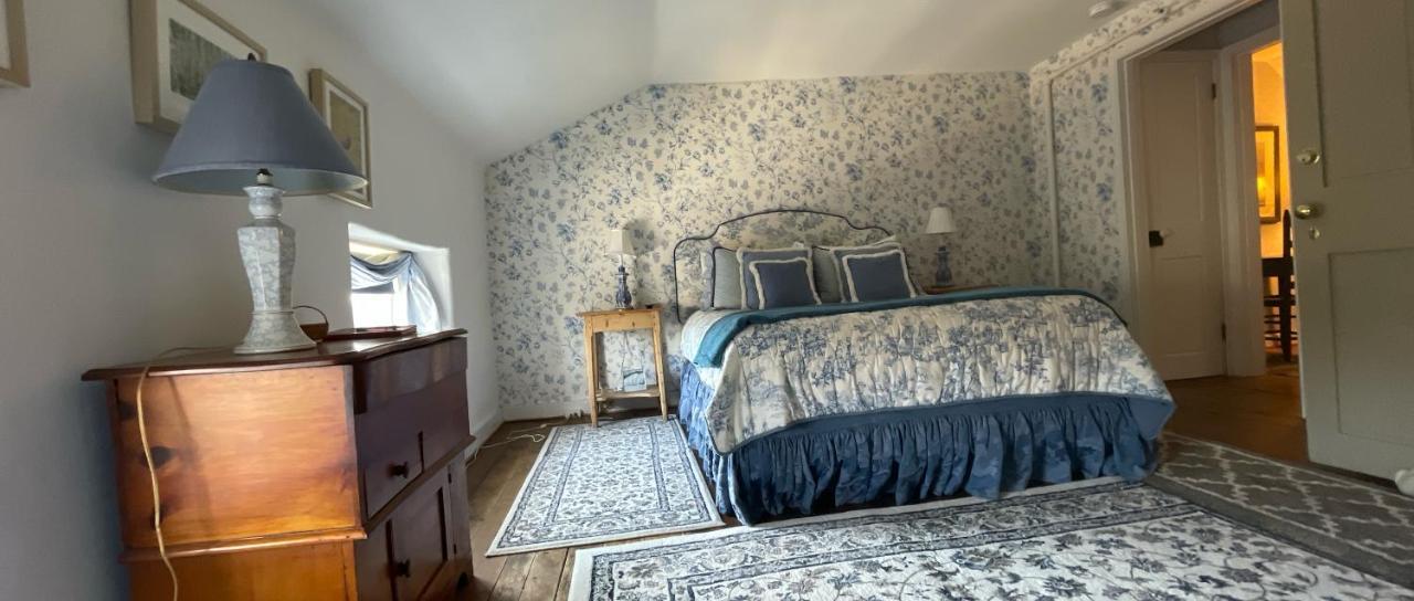 Wayside Bed and breakfast